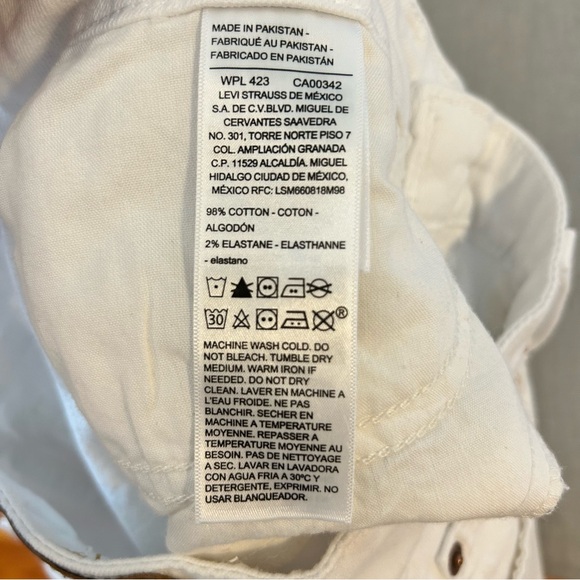 White High-Rise Shorts Size 6 - Picture 4 of 7